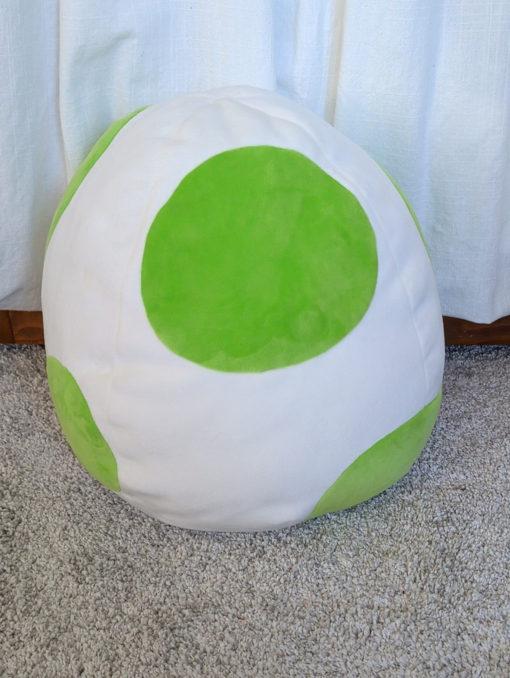 Super Mario Club Mochi Mochi Yoshi Egg Plush